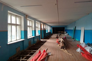 Депутаты проконтролировали ремонт Желтинской школы